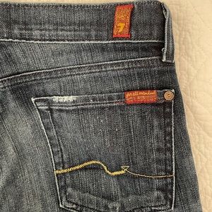 7 For All Mankind Size 27 - Dark wash flare jeans